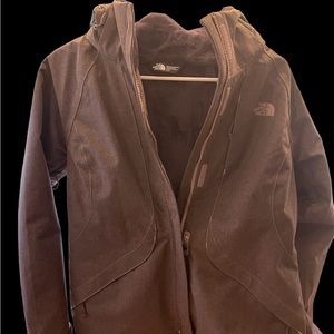 Northface woman’s winter jacket. Soft fleece lined
